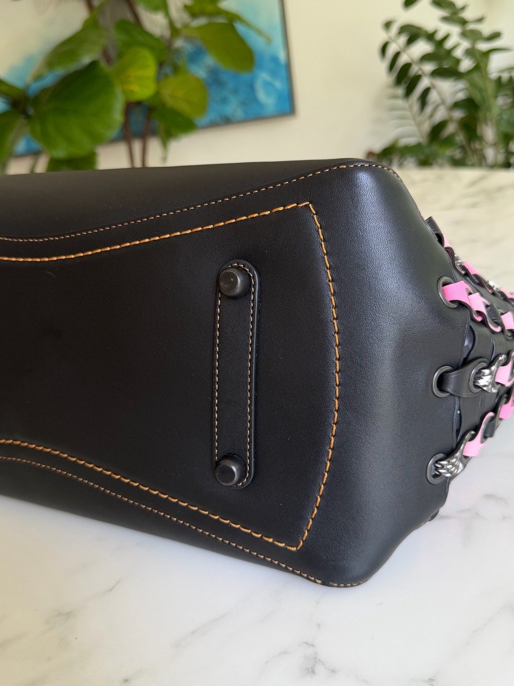 1941 Rogue Tote With Snakeskin Coach Link Detail Pink Black Leather Bag 86919 - Picture 9 of 14